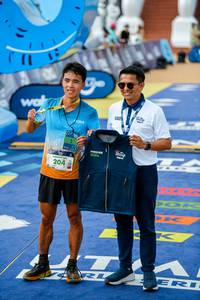 BIB: 204
                            <button type="button" onclick="openModal(22751082)" class="btn btn-primary btn-sm float-right btn-popup" data-toggle="modal" data-target=".modal-high-quality">
                        <i class="fas fa-shopping-cart"></i> Add to Cart
                    </button>
                                            <button type="button" onclick="isThisMe(22751082, true)" class="btn btn-success btn-sm float-right btn-popup btn-isme hidden" data-toggle="tooltip" data-placement="bottom" title="นี่คือรูปของคุณใช่ไหม คลิกที่นี่เพื่อเอาเข้าอัลบั้ม">
                        <i class="fas fa-plus"></i> Add to album
                    </button>
                    <button type="button" onclick="isThisMe(22751082, false)" class="btn btn-warning btn-sm float-right btn-popup btn-isnotme hidden">
                        <i class="fas fa-ban"></i> Remove from album
                    </button>